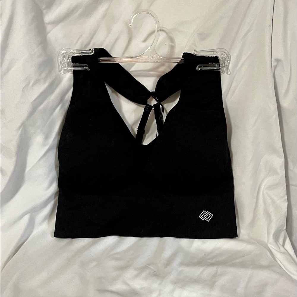 Zeros Sports Bra Size Small NWT